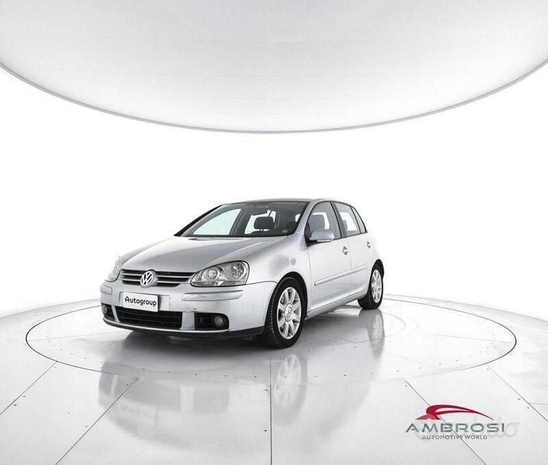 Argento Usata 2006 VW Golf V Sportline Tre volumi | 2000 € (Super prezzo) - Immagine 1/4