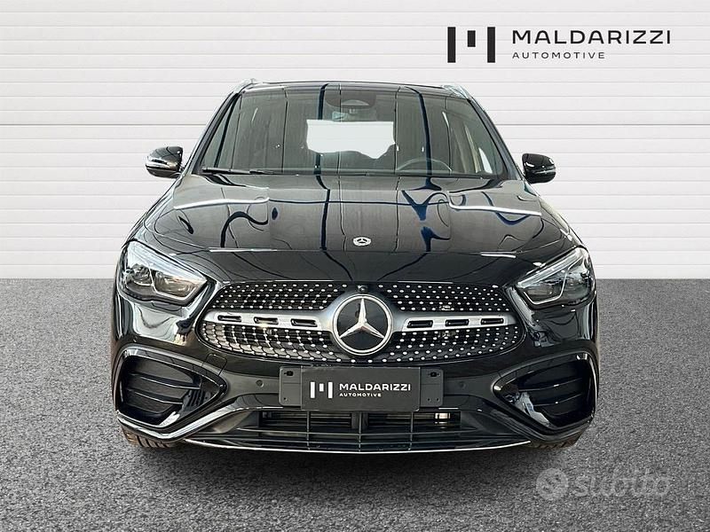 Usata Mercedes GLA200 AMG Line Premium Plus 150 CV (110 kW) 2024 Da sistemare SUV