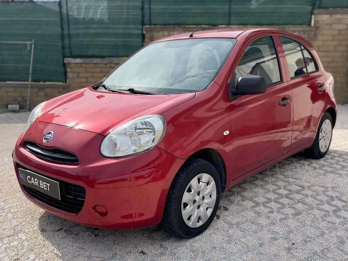 Usata Nissan Micra Pure 80 CV (58 kW) 2011 Rosso brillante Utilitaria