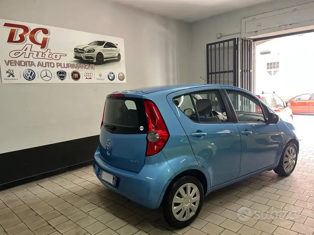 Begagnad Opel Agila Enjoy 65 HK (47 kW) 2009 Blå Halvkombi