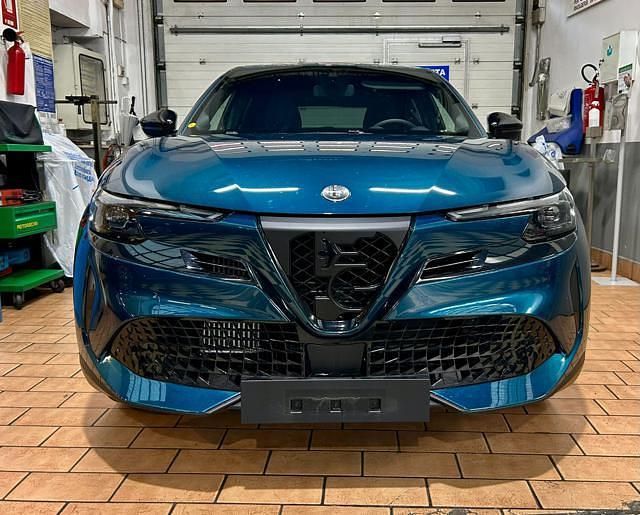 Usata Alfa Romeo Junior Edizione Speciale 145 CV (106 kW) 2024 Blu navigli SUV