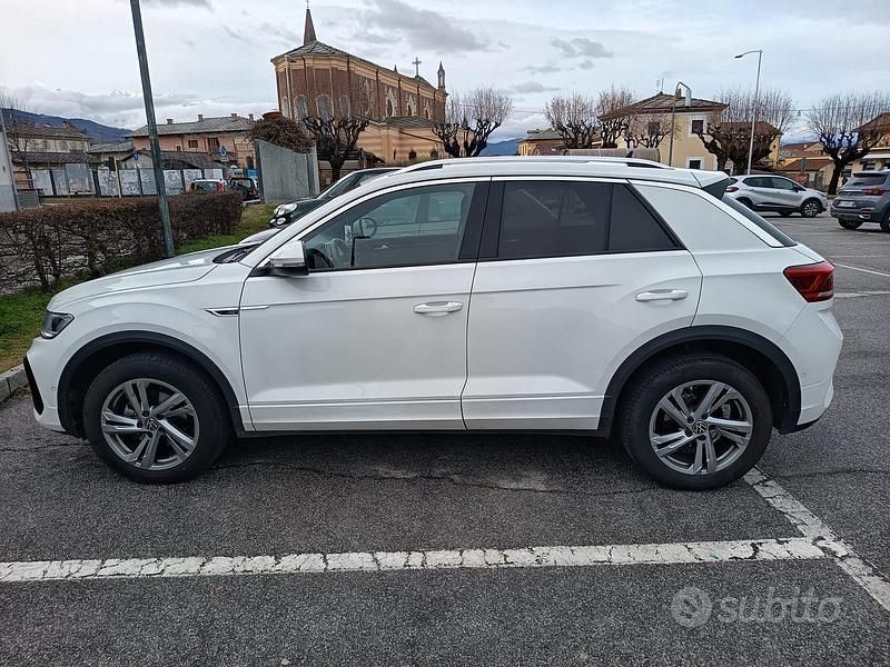 Usata VW T-Roc R-line 150 CV (110 kW) 2023 Bianco SUV