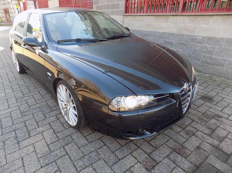 Usata Alfa Romeo 156 Distinctive 175 CV (128 kW) 2003 Nero Station wagon