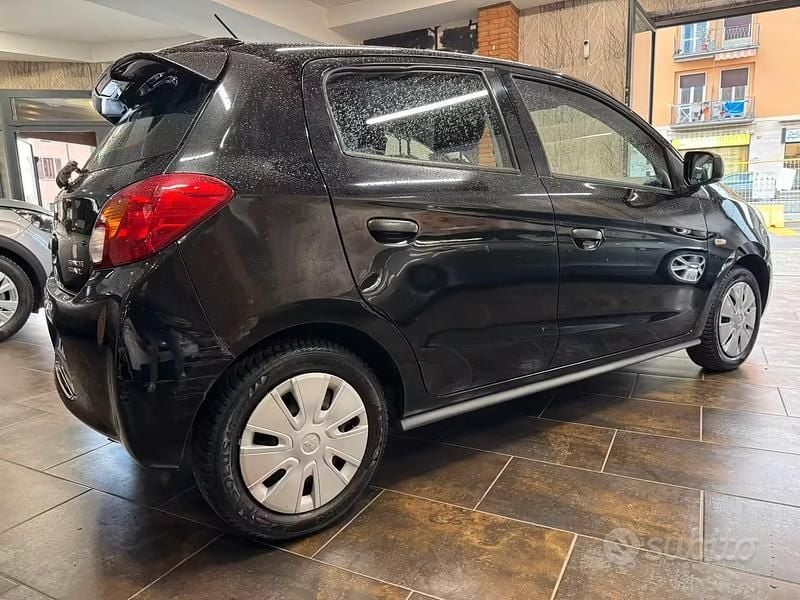 Usata Mitsubishi Space Star 71 CV (52 kW) 2019 Nero Utilitaria