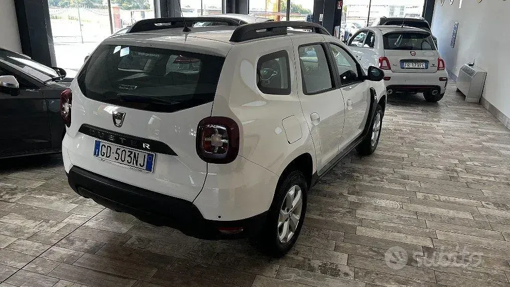 Usata Dacia Duster Comfort 101 CV (74 kW) 2021 Bianco SUV