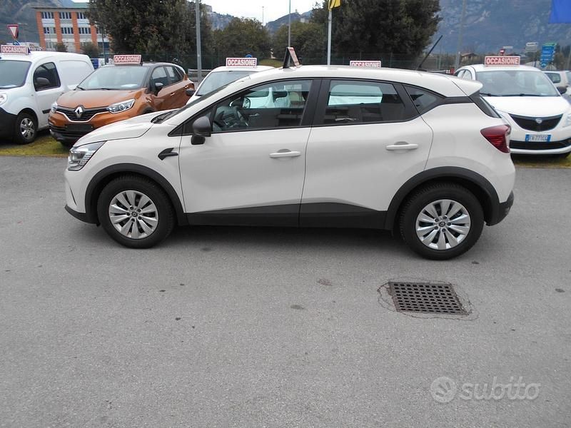 Usata Renault Captur Life 101 CV (74 kW) 2020 Beige SUV