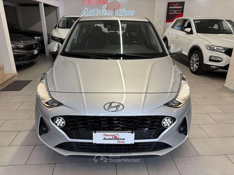 Usata Hyundai i10 Prime 67 CV (49 kW) 2023 Argento metallizzato Utilitaria