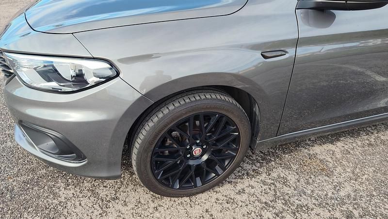 Usata Fiat Tipo 2017 Grigio Berlina