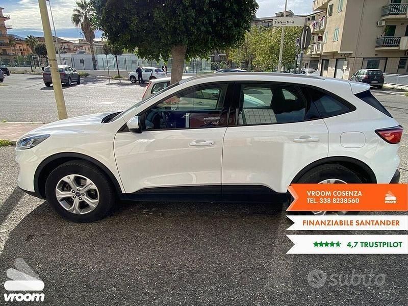 Usado Ford Kuga 120 CV (88 kW) 2021 Blanco SUV