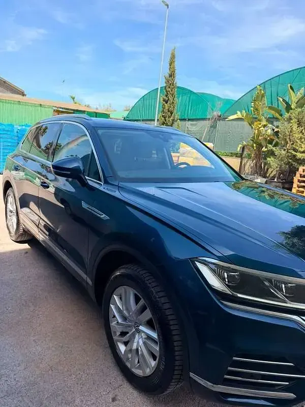 Usata VW Touareg Style 231 CV (169 kW) 2019 Blu/azzurro SUV