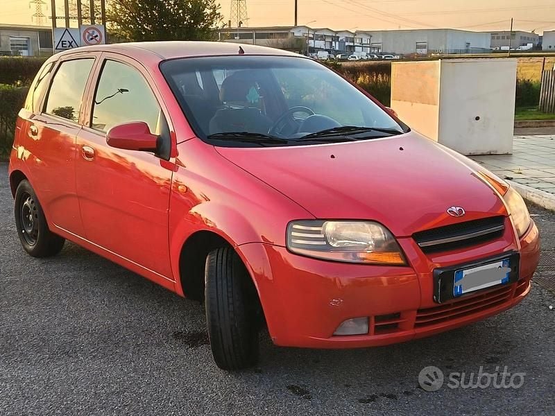 Usata Chevrolet Kalos SE Plus 72 CV (52 kW) 2004 Rosso Berlina