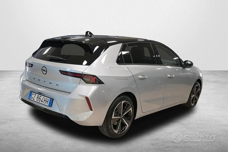 Usata Opel Astra 131 CV (96 kW) 2025 Grigio Berlina