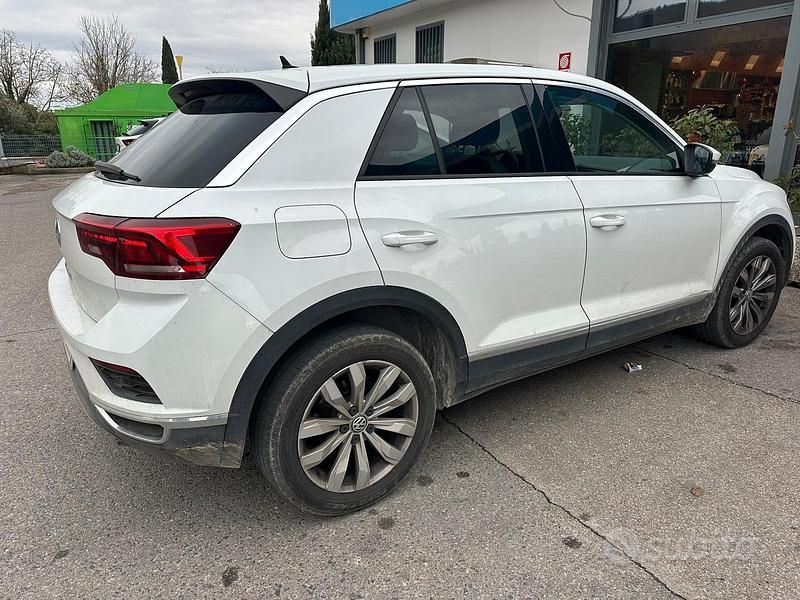 Usata VW T-Roc 115 CV (84 kW) 2019 Bianco SUV