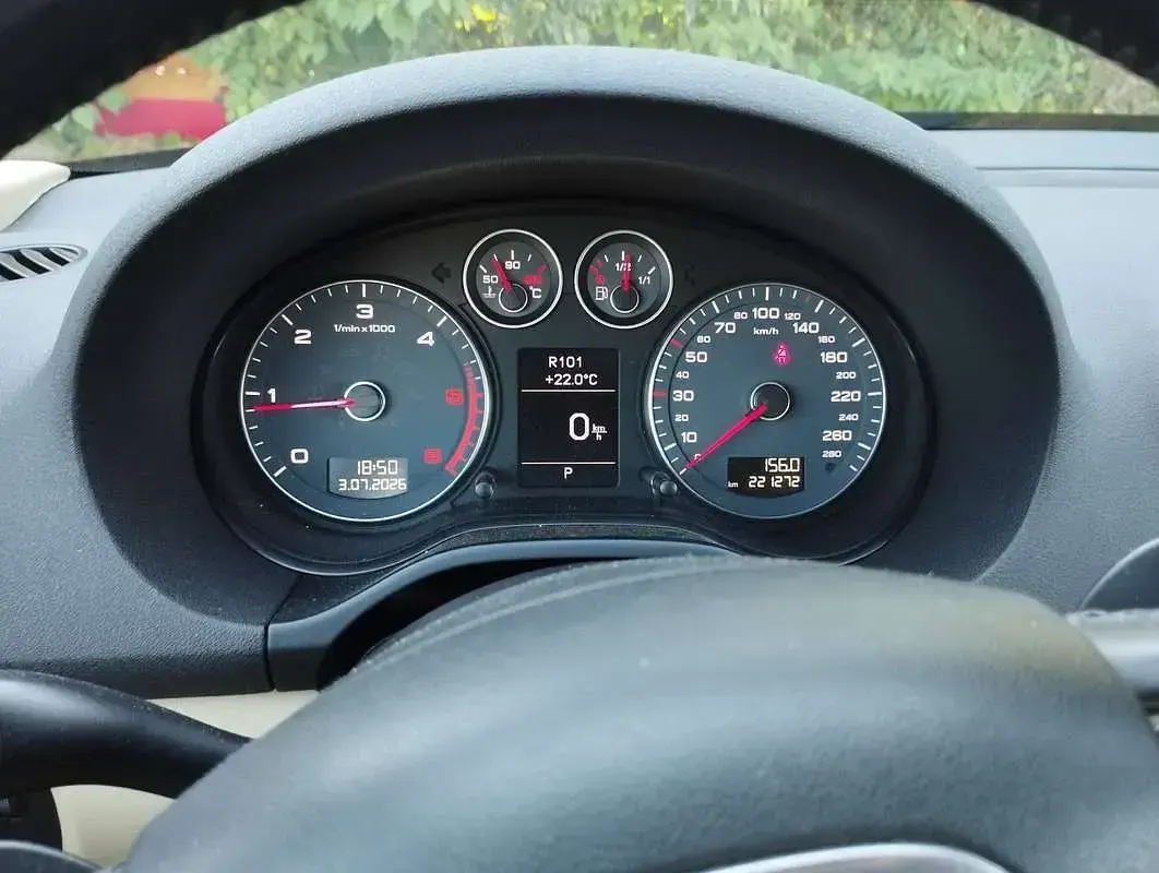Usata Audi A3 Sportback Ambition 105 CV (77 kW) 2011 Blu/azzurro Utilitaria
