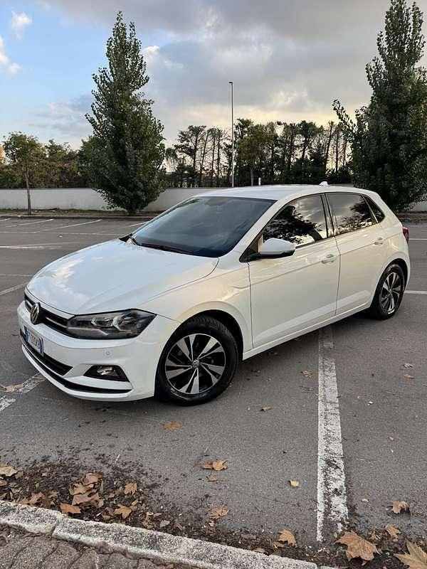 Usata VW Polo Highline 65 CV (47 kW) 2019 Bianco Utilitaria