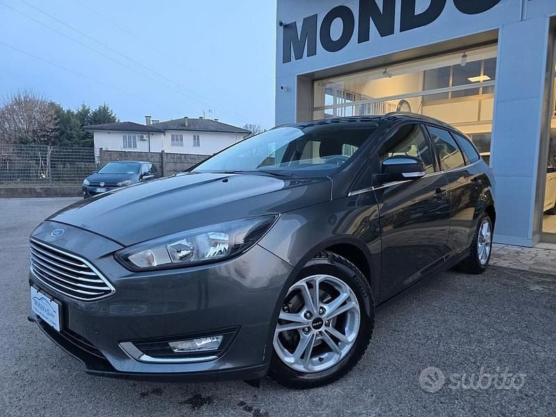 Usata Ford Focus Titanium 120 CV (88 kW) 2016 Grigio Station wagon