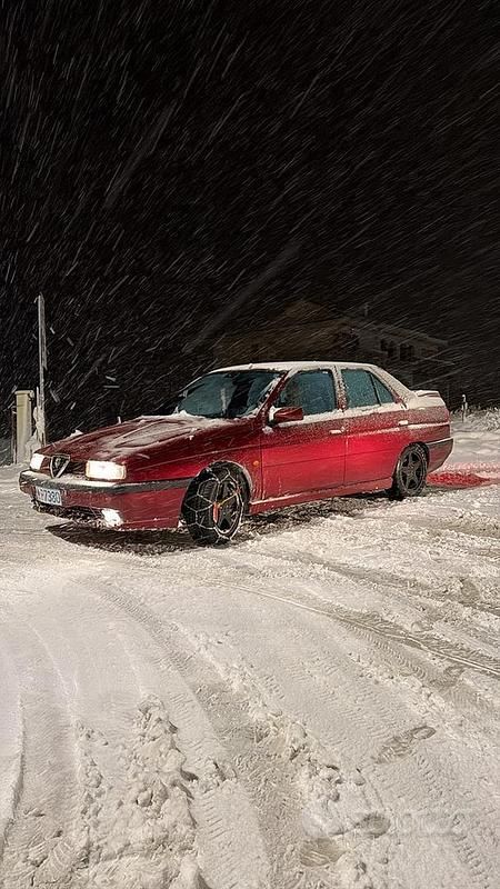 Usata Alfa Romeo 155 128 CV (94 kW) 1995 Rosso Berlina