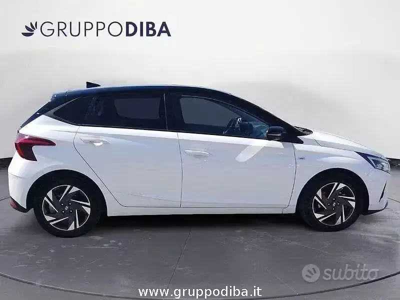 Usata Hyundai i20 101 CV (74 kW) 2021 Bianco Utilitaria