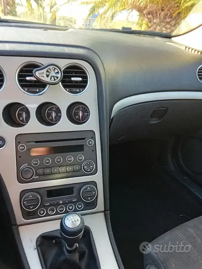 Usata Alfa Romeo 159 120 CV (88 kW) 2007 Grigio Berlina