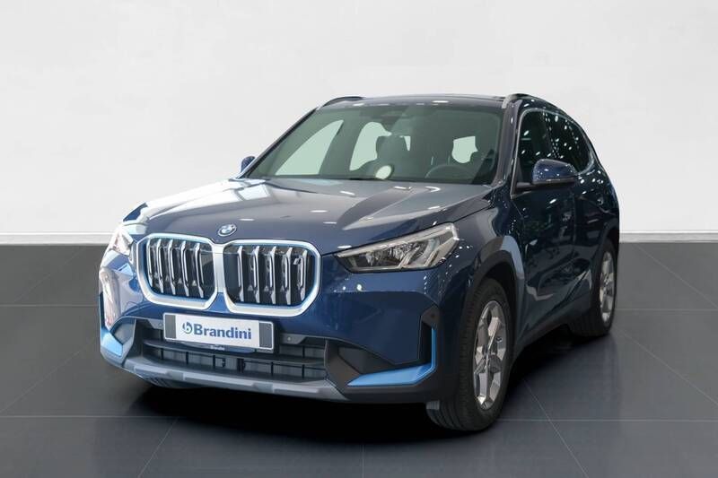 Blu Usata 2023 BMW iX1 SUV | 34.521 € (Super prezzo) - Immagine 1/4