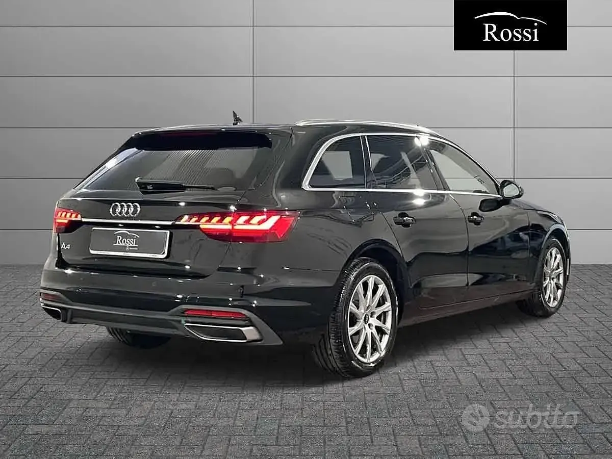 Usata Audi A4 163 CV (119 kW) 2022 Nero Station wagon