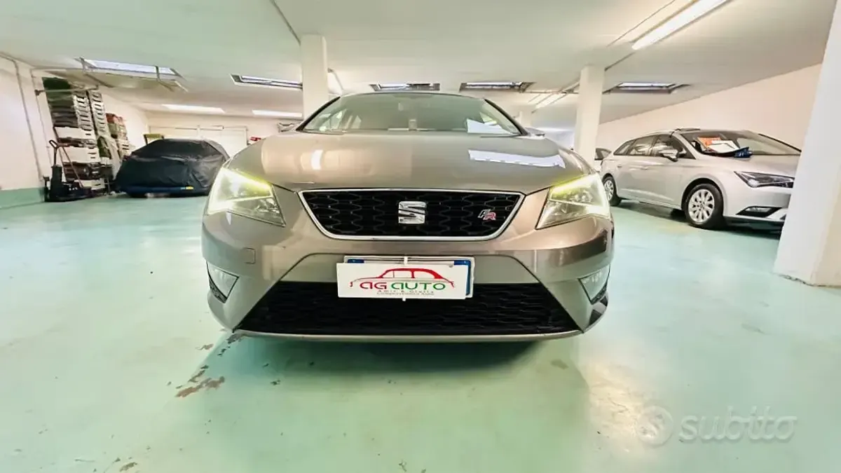 Usata Seat Leon FR 150 CV (110 kW) 2015 Grigio Berlina