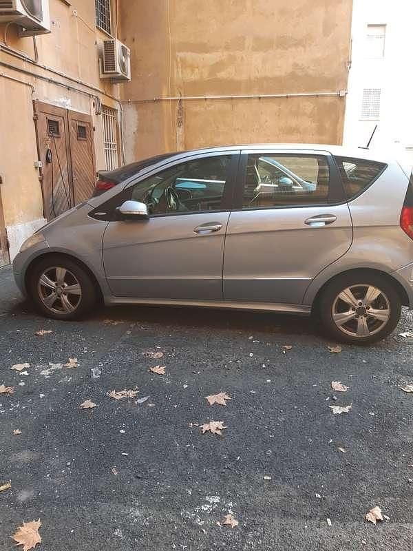 Usata Mercedes A160 Avantgarde 95 CV (69 kW) 2010 Argento Monovolume