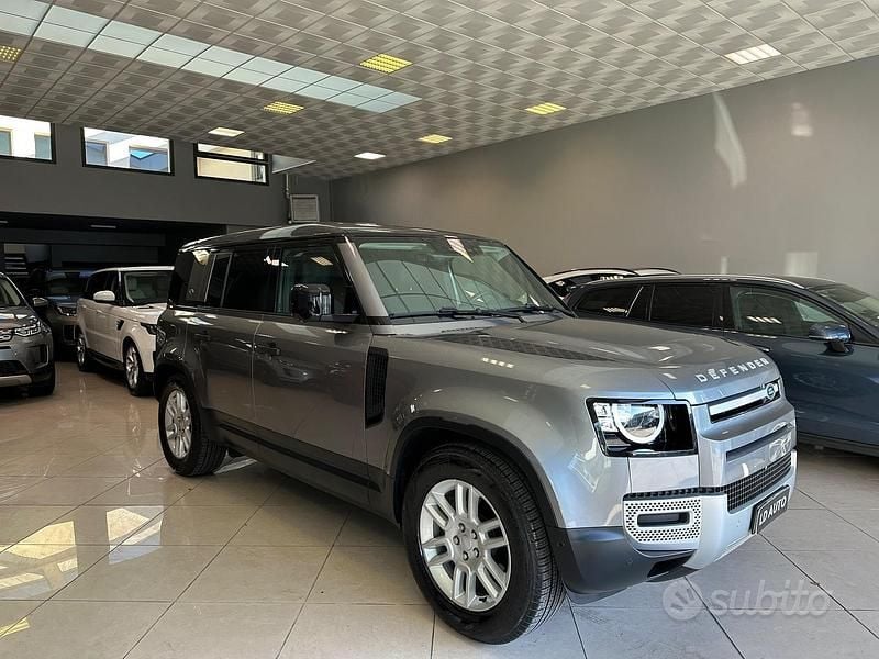 Usata Land Rover Defender SE 241 CV (177 kW) 2020 Grigio SUV