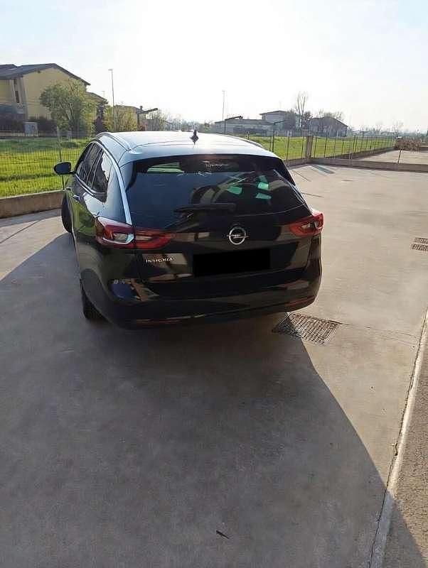 Usata Opel Insignia Innovation 170 CV (125 kW) 2020 Nero Station wagon