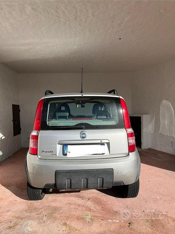 Usata Fiat Panda 4x4 Climbing 60 CV (44 kW) 2006 Grigio Utilitaria