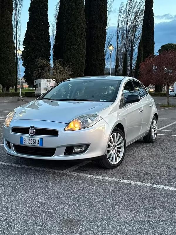 Usata Fiat Bravo Dynamic 105 CV (77 kW) 2012 Utilitaria