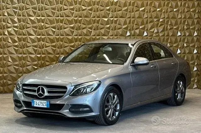 Usata Mercedes C220 170 CV (125 kW) 2015 Grigio Berlina