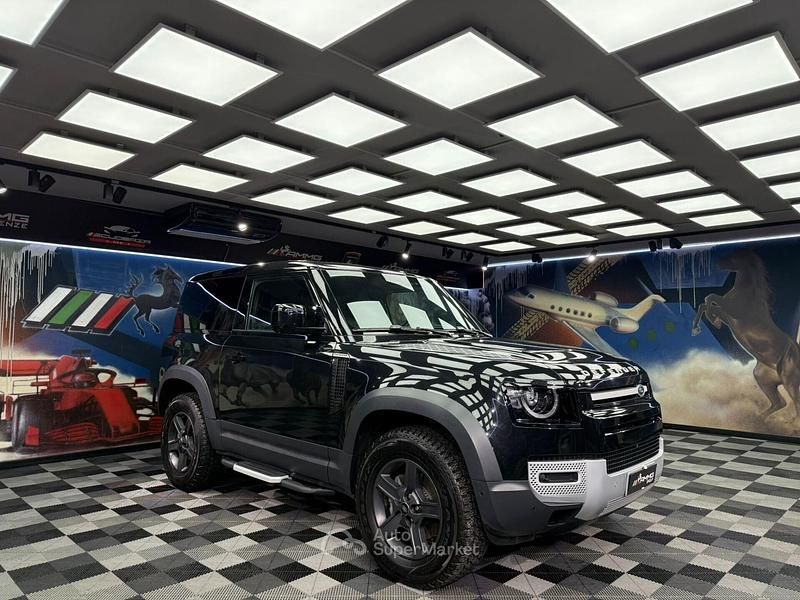 Usata Land Rover Defender SE Dynamic 200 CV (147 kW) 2021 Nero SUV