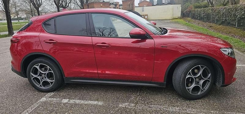 Usata Alfa Romeo Stelvio 160 CV (117 kW) 2021 SUV