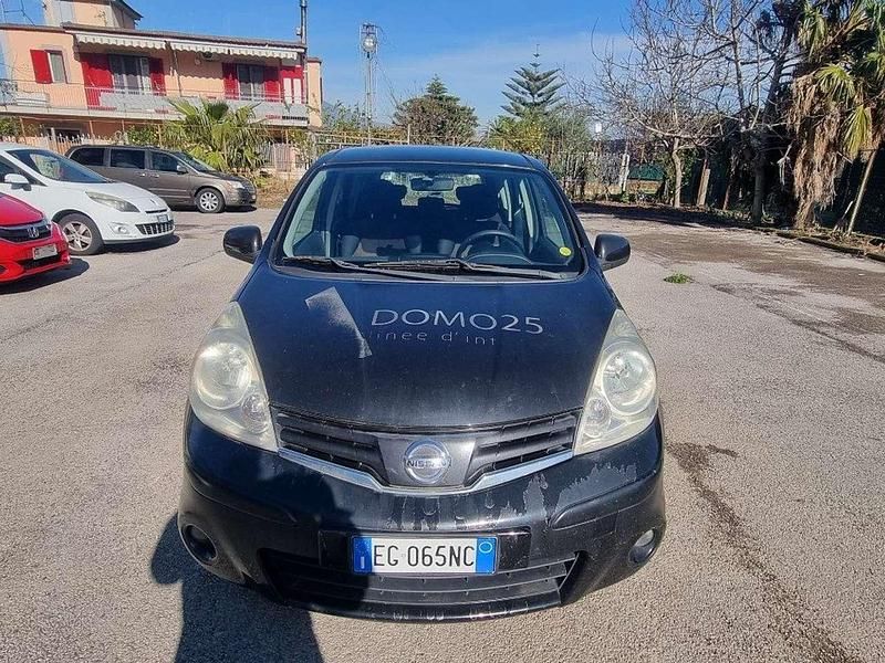 Usata Nissan Note Acenta 90 CV (66 kW) 2011 Nero Utilitaria