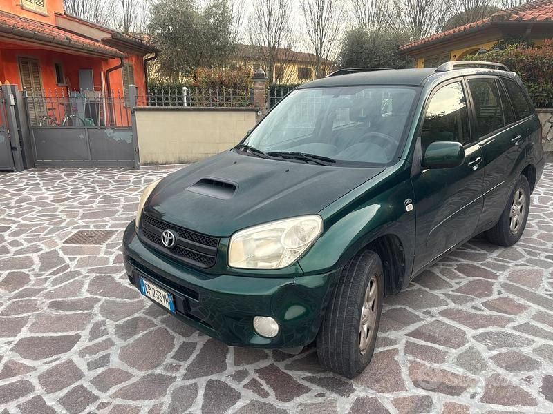 Usata Toyota RAV4 2004 SUV