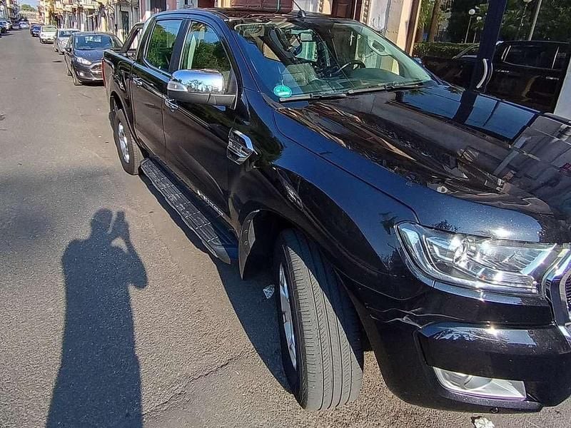 Nero Usata 2018 Ford Ranger Limited Pick-up | 16.500 € (Ottimo prezzo) - Immagine 1/4