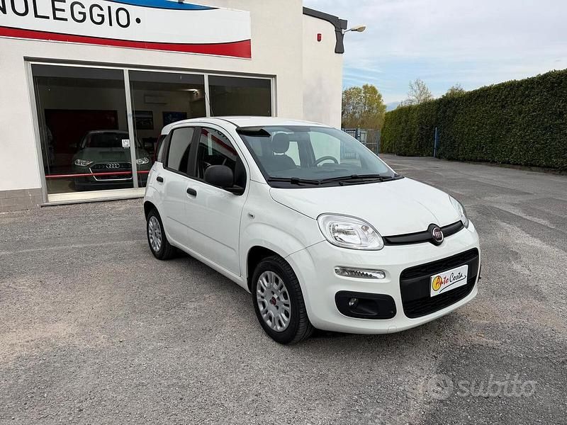 Usata Fiat Panda Lounge 69 CV (50 kW) 2018 Bianco Utilitaria
