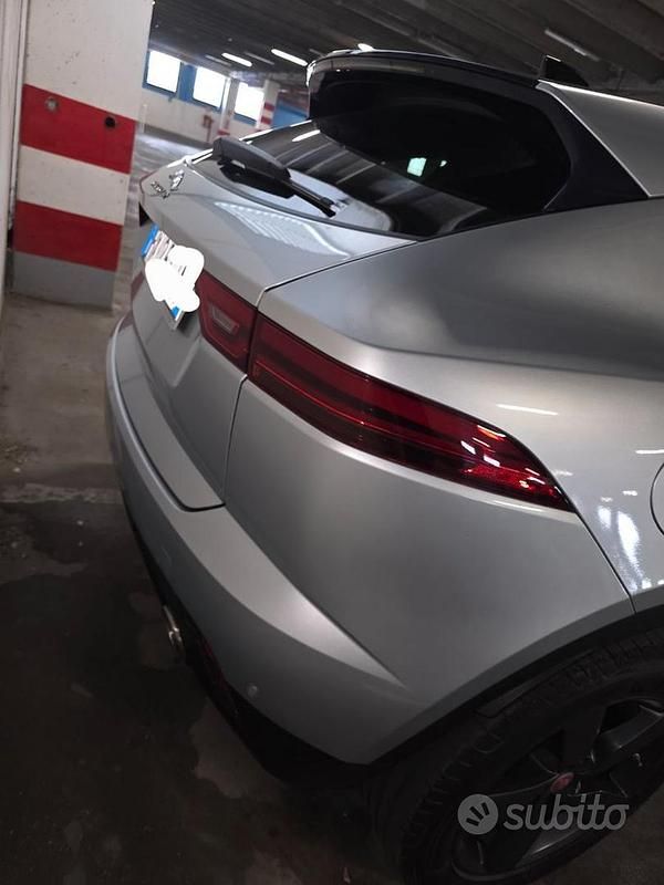 Usata Jaguar E-Pace 150 CV (110 kW) 2019 Grigio SUV