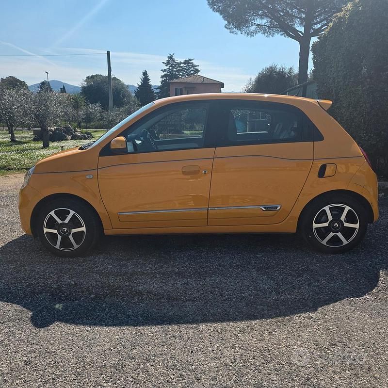 Usata Renault Twingo 92 CV (67 kW) 2019 Giallo Utilitaria