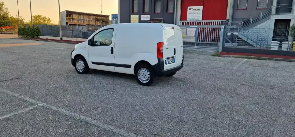 Usata Citroën Nemo 75 CV (55 kW) 2012 Bianco Monovolume