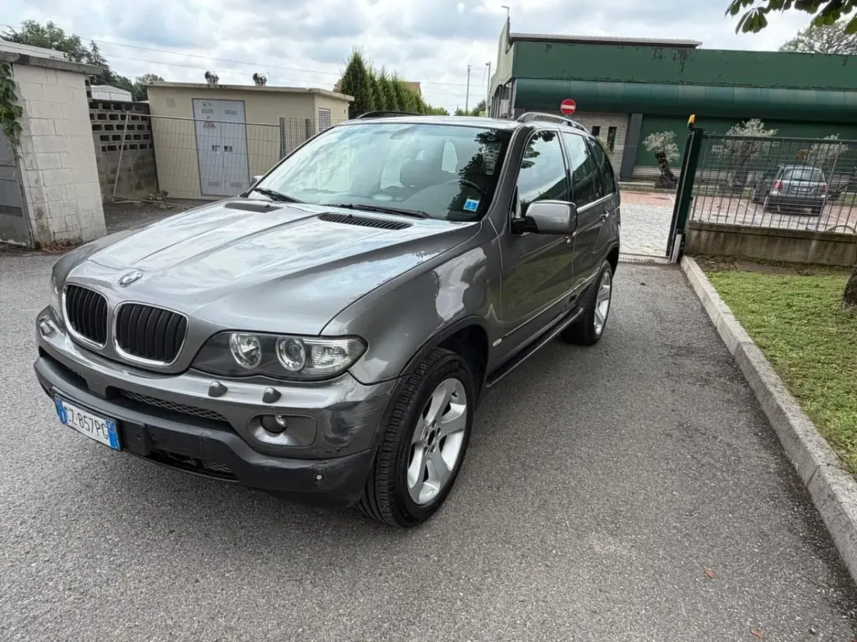 Usata BMW X5 217 CV (159 kW) 2005 Grigio SUV
