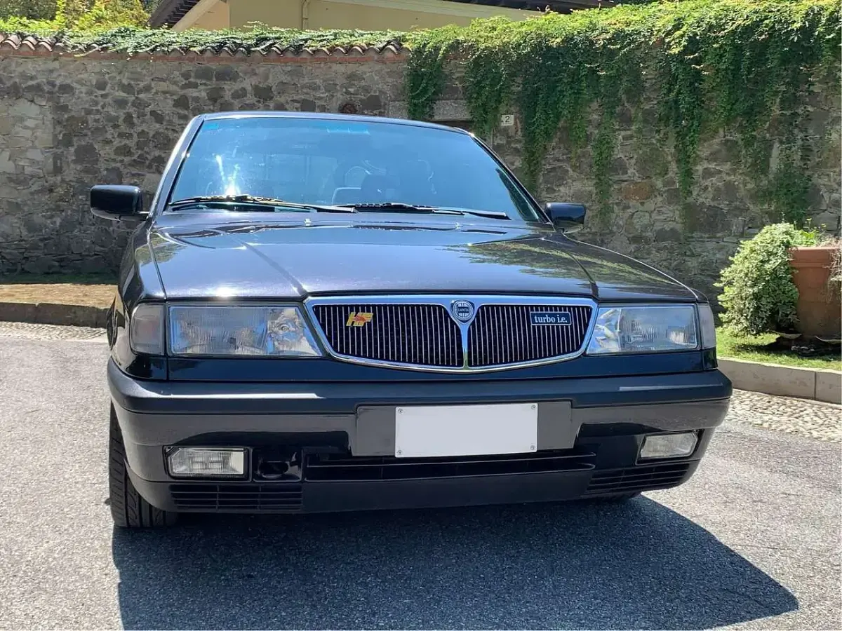 Usata Lancia Dedra 162 CV (119 kW) 1993 Nero Berlina