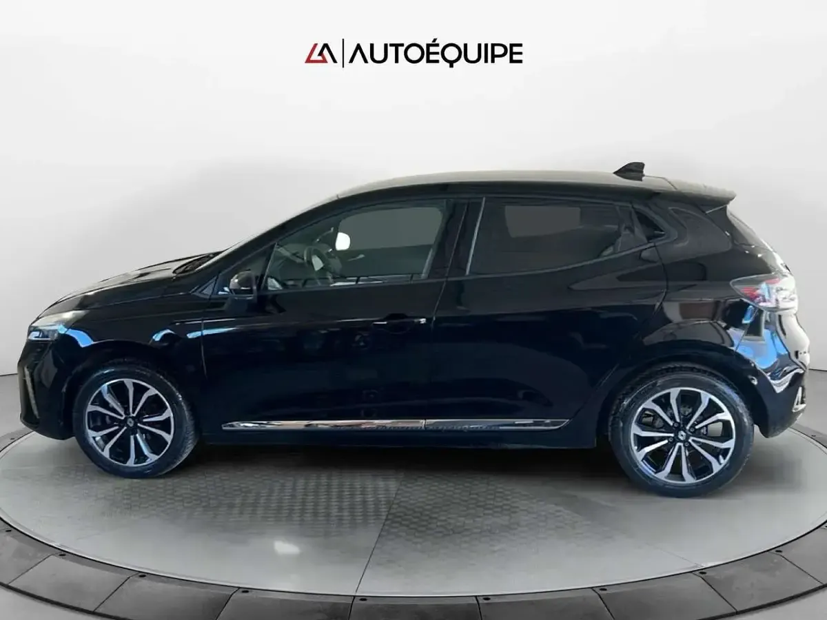 Usata Renault Clio V Techno 91 CV (66 kW) 2025 Nero Berlina