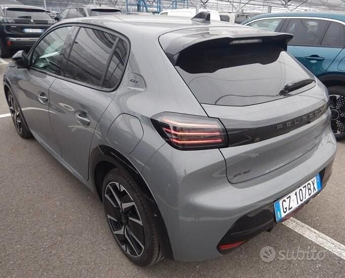 Usata Peugeot 208 GT 135 CV (99 kW) 2025 Grigio Utilitaria
