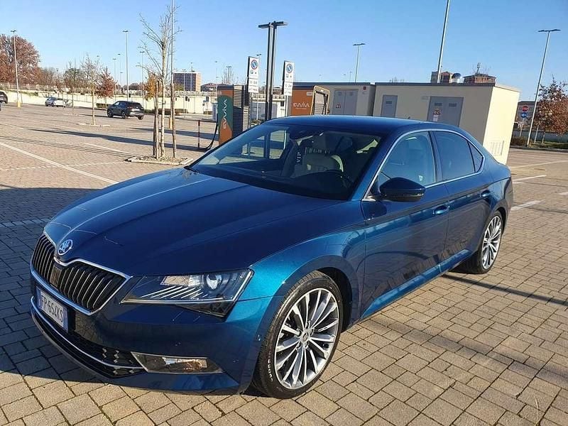 Usata Skoda Superb LAURIN & KLEMENT 190 CV (139 kW) 2018 Berlina