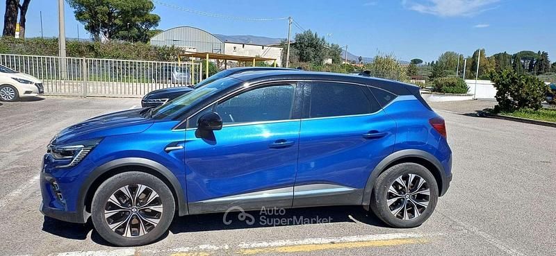 Usata Renault Captur Techno 92 CV (67 kW) 2023 Blu iron SUV