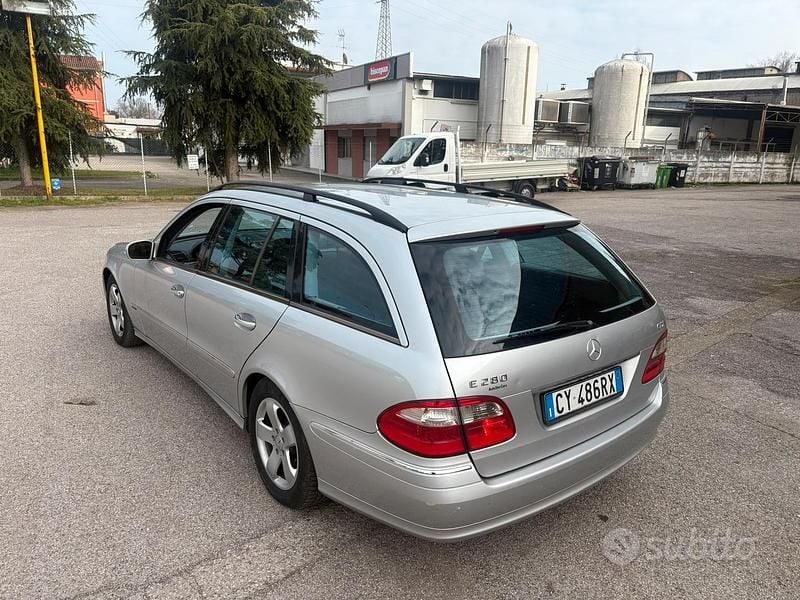 Usata Mercedes E280 Avantgarde 2007 Grigio Station wagon