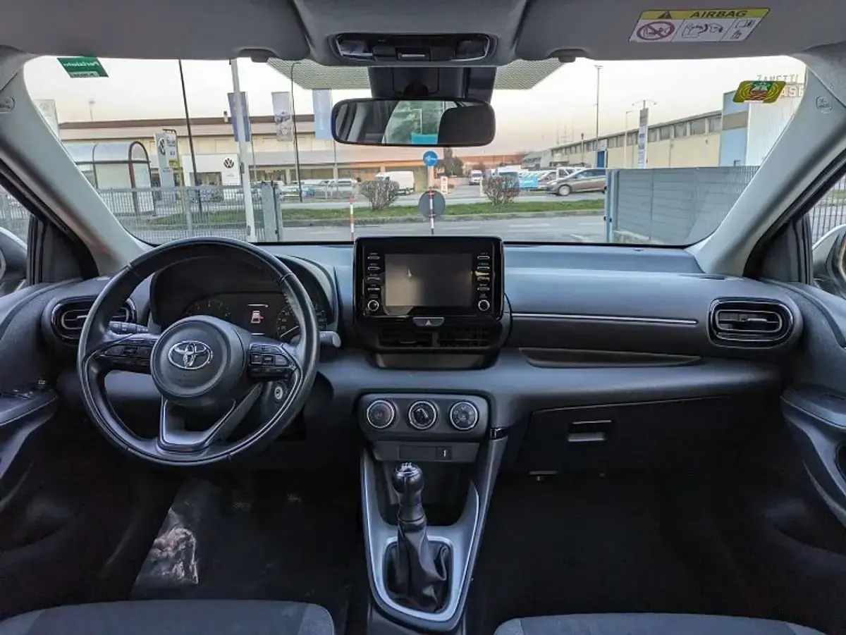 Usata Toyota Yaris Cross Edition 72 CV (52 kW) 2023 Bianco SUV