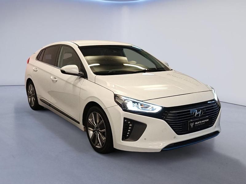 Bianco / metallizzato Usata 2018 Hyundai Ioniq Style Due volumi | 9990 € - Immagine 1/4
